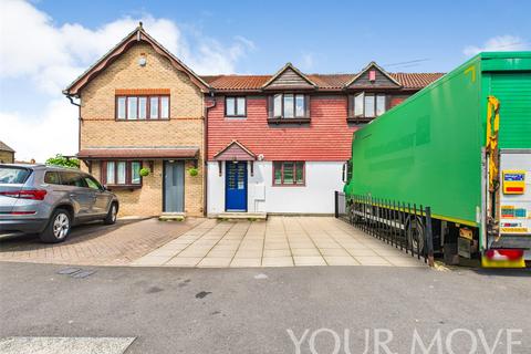 3 bedroom terraced house for sale, B Como Street, Romford RM7