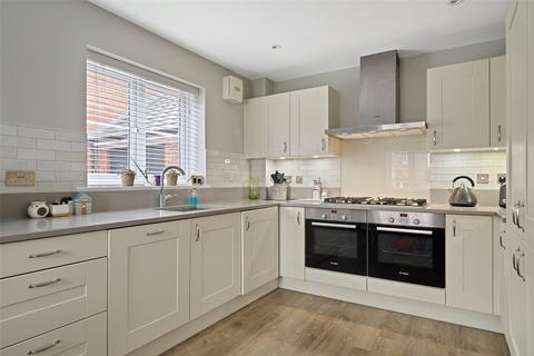 4 bedroom detached house for sale, Priors Gardens, Reading RG7