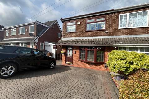25 Boulderstone Road, Stalybridge, SK15 1HJ