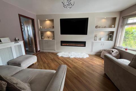 25 Boulderstone Road, Stalybridge, SK15 1HJ
