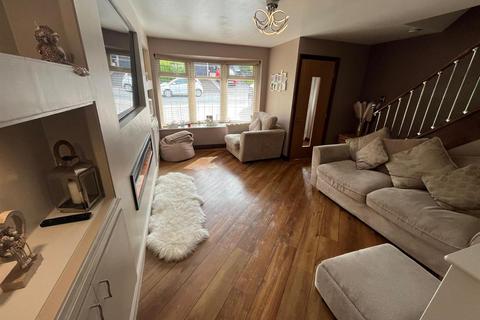 25 Boulderstone Road, Stalybridge, SK15 1HJ