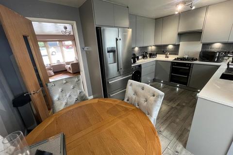 25 Boulderstone Road, Stalybridge, SK15 1HJ