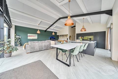 4 bedroom detached house for sale, Tongham Road, Farnham, Surrey, GU10