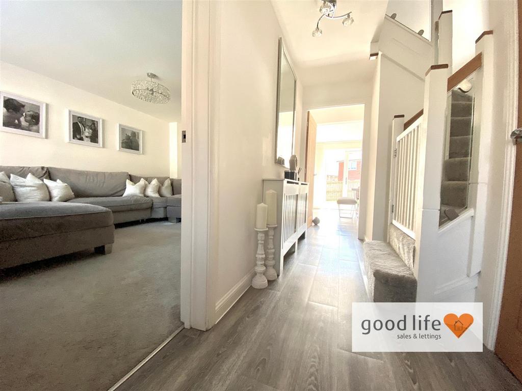 20250522 113449305 i OS15burcombeclose.jpg