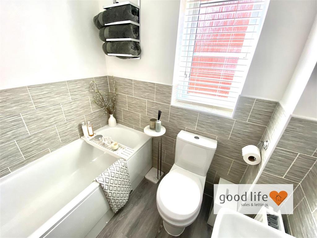 20250522 120543748 i OS15burcombeclose.jpg