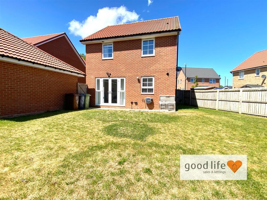 20250522 120721748 i OS15burcombeclose.jpg