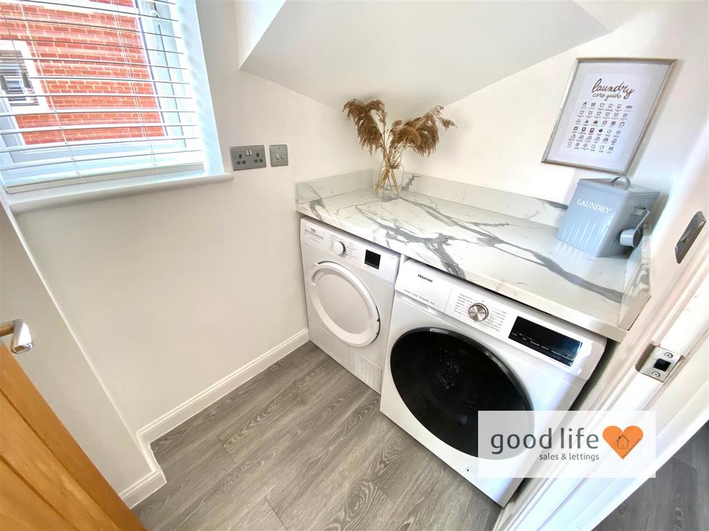 20250522 113601353 i OS15burcombeclose.jpg