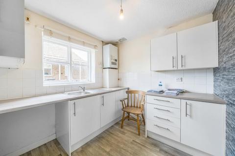 1 bedroom semi-detached bungalow for sale, Holly Close, Horncastle