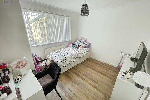 2 bedroom ground floor flat for sale, Eustace Drive, Bryncethin, Bridgend County. CF32 9PJ