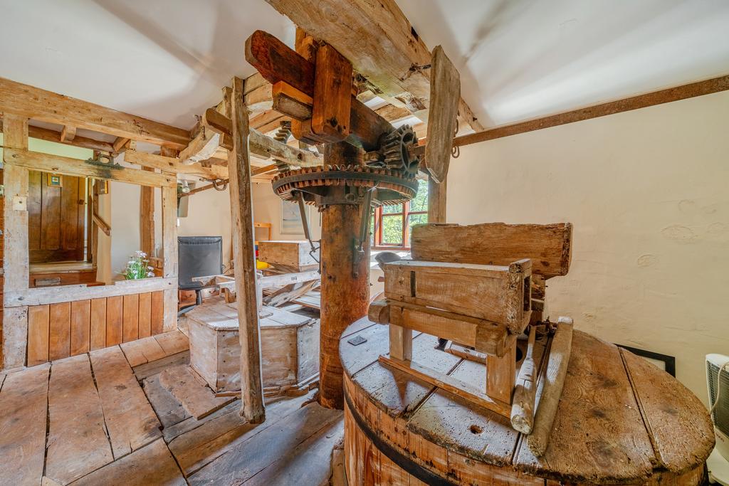 Milling Room