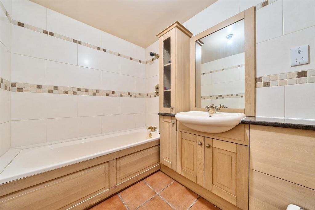 Bathroom.jpg
