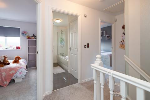 38 Gatehead Crescent, Bishopton, PA7 5QN