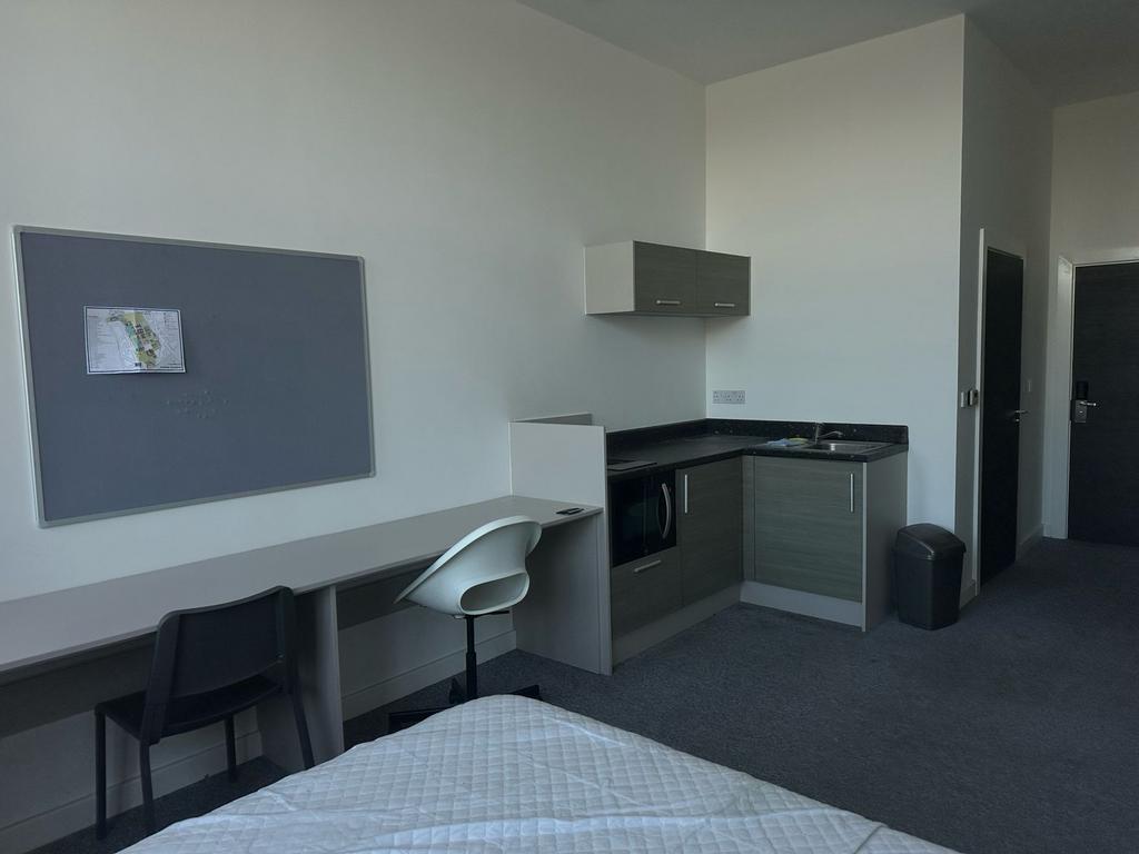 Whats App Image 2025-04-15 at 11.37.14 (2).jpeg