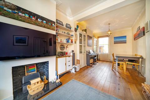 5 bedroom house for sale, Noyna Road, London SW17