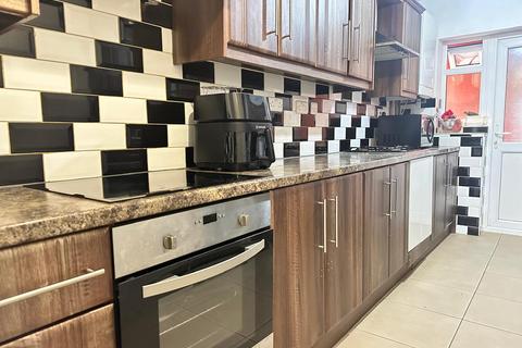 undefined, Chaucer Avenue, Hounslow TW4