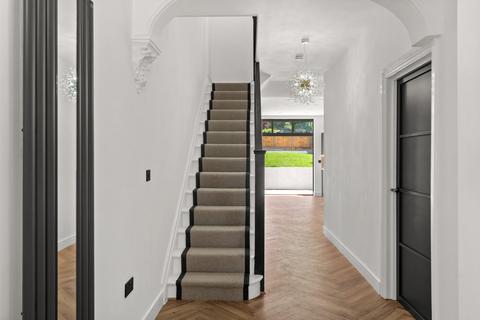4 bedroom semi-detached house for sale, Maldon Road, Essex CO3