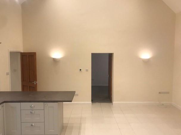 Kitchen 02.jpg