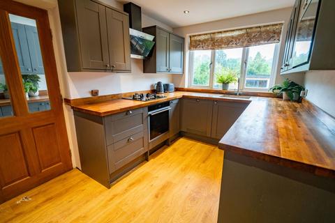 12 Arundel Crescent, Solihull, B92 8RG