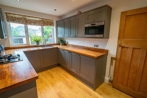 12 Arundel Crescent, Solihull, B92 8RG