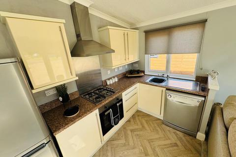 2 bedroom holiday park home for sale, Hubbert's Bridge, Boston, Lincolnshire PE20