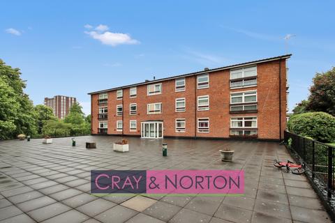 2 bedroom flat for sale, Maresfield, Park Hill, CR0