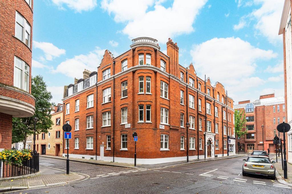 Walcott Street, Westminster, London... 2 bed flat - £3,000 pcm (£692 pw)