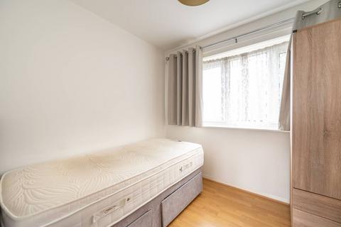 2 bedroom flat to rent, Libra Road, Plaistow, London, E13