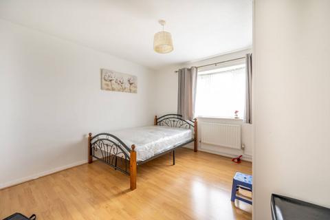2 bedroom flat to rent, Libra Road, Plaistow, London, E13