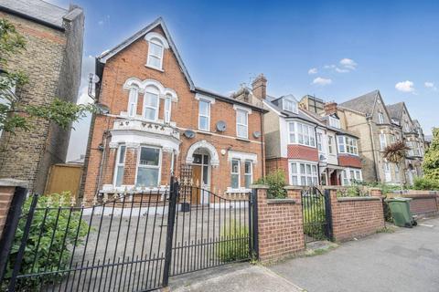 Lewin Road, Streatham Common, London, SW16