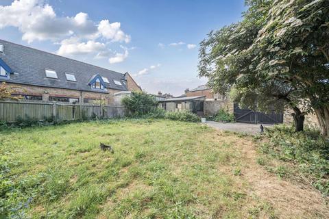 2 bedroom flat for sale, Lewin Road, Streatham Common, London, SW16