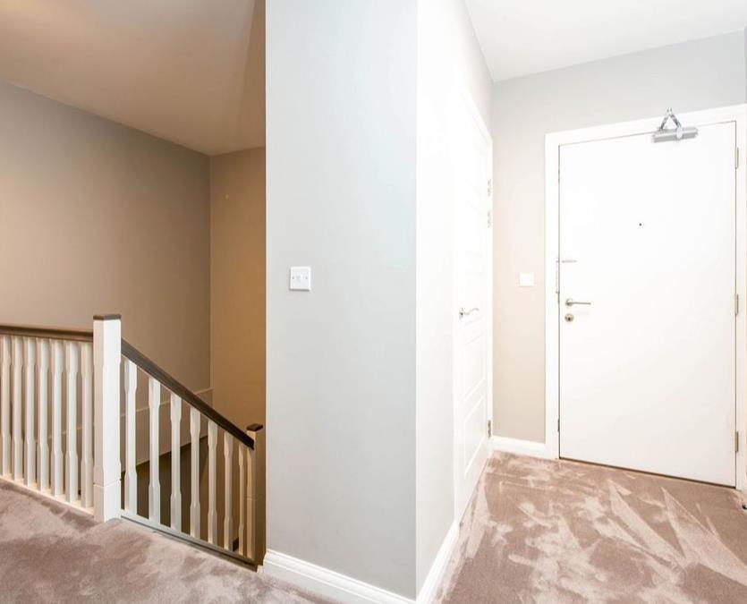 Hallway upstairs.png
