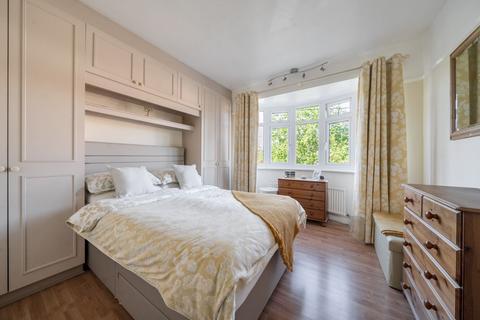 4 bedroom end of terrace house for sale, Churston Drive, Morden, SM4
