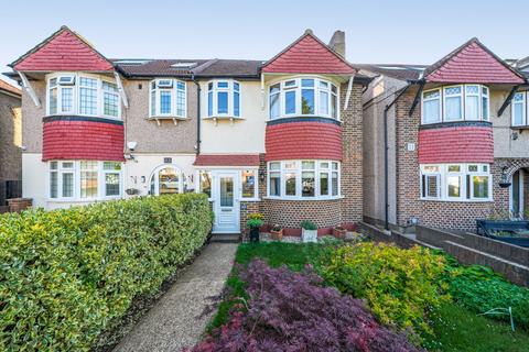 Churston Drive, Morden, SM4