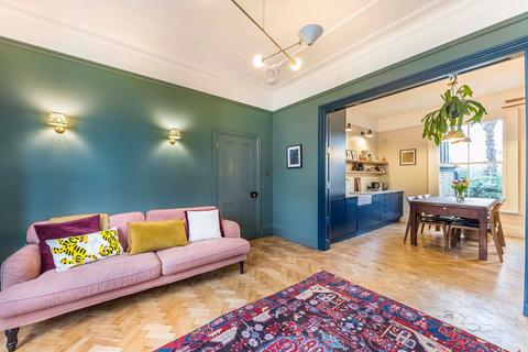 23b Montague Road, London, E8 2HN