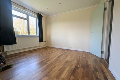 11 Upfield, Swindon, SN3 6PE