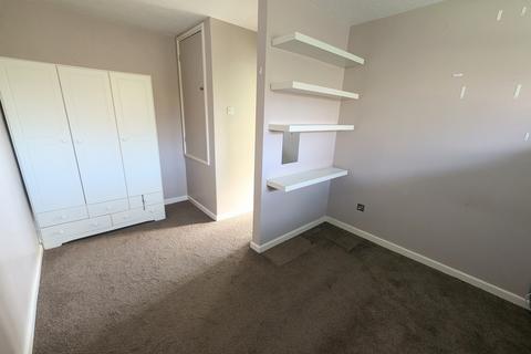 11 Upfield, Swindon, SN3 6PE