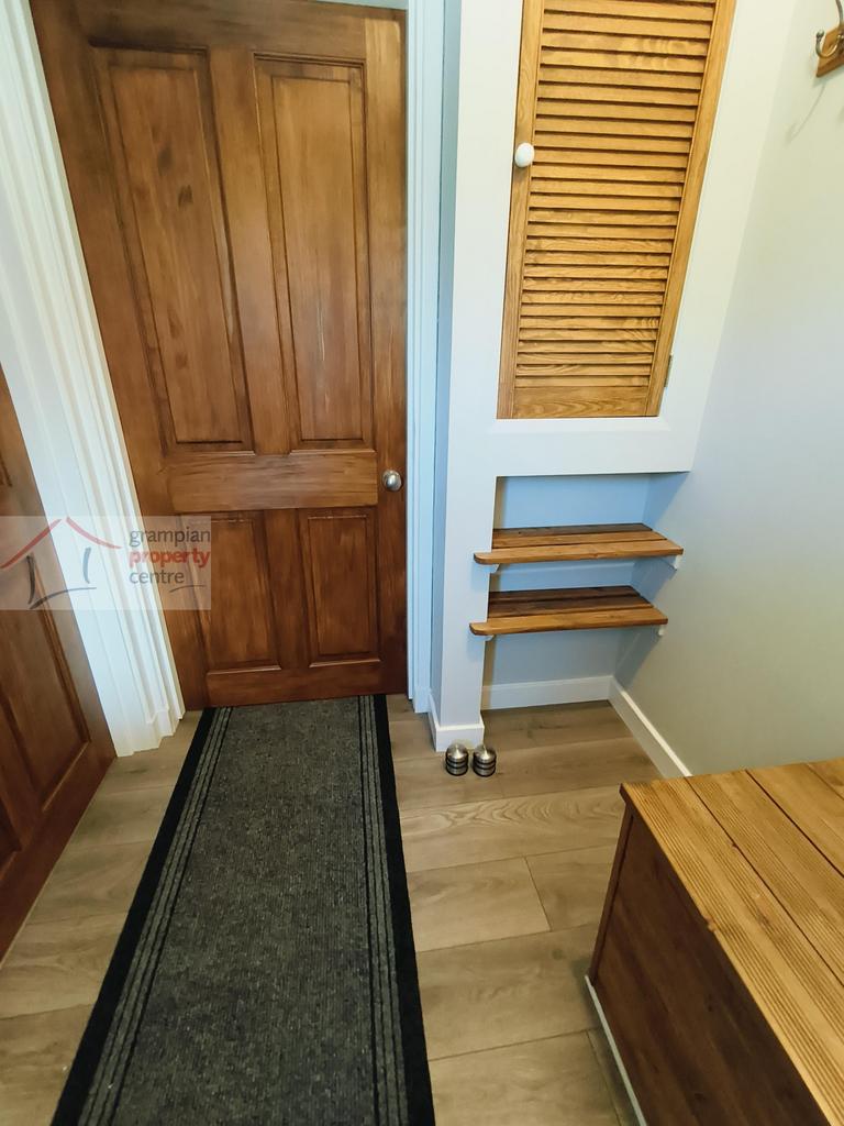 Rear Vestibule
