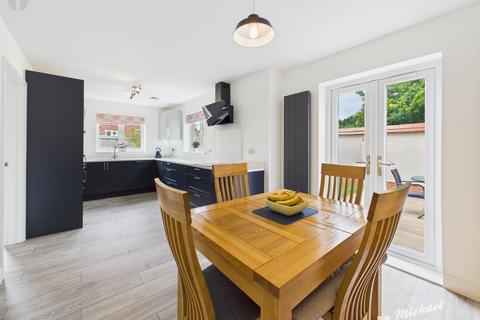 4 bedroom detached house for sale, Hotspur Close, Haddenham
