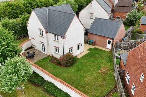 4 bedroom detached house for sale, Hotspur Close, Haddenham