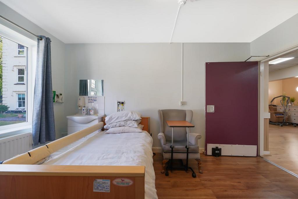 Stapely Nursing Home  y2 NTaj T4 Qp Vzcr X2h Mzn.jpg