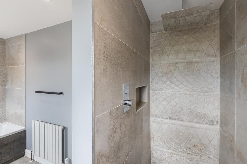 148 Quarmby Rd, Huddersfield 25 297.png