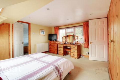 undefined, Trent Gardens, London