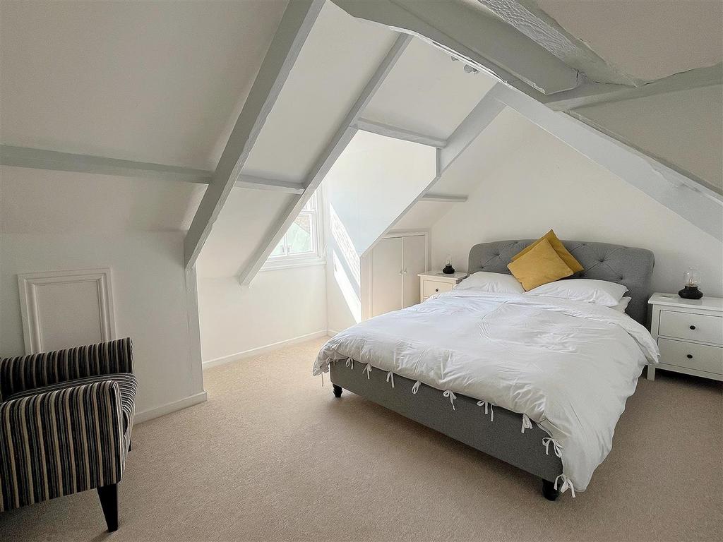 Bedroom One.jpg