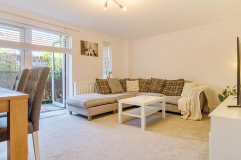 2 bedroom flat for sale, Lawford Court, Grade Close, Elstree, Borehamwood, WD6 3FN