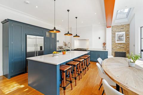 11 Elers Road, London, W13 9QA