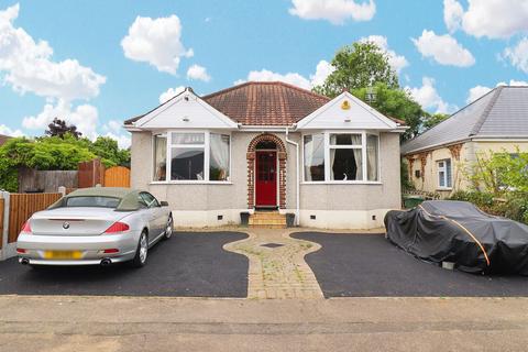 3 bedroom bungalow for sale, Albert Drive, Laindon, Essex, SS15