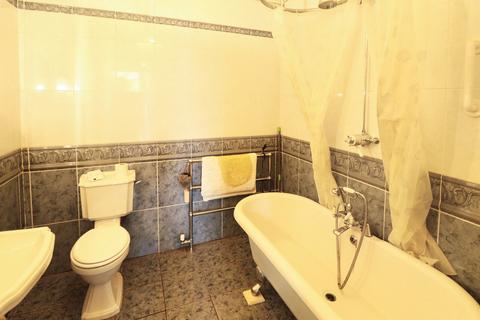 3 Albert Drive, Basildon, SS15 5UT