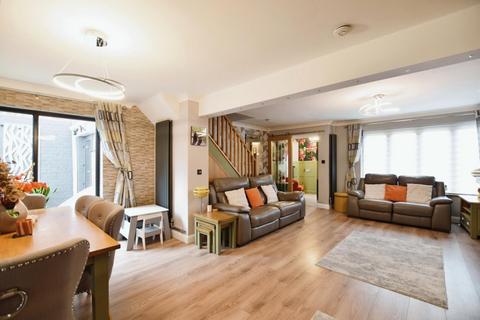 11 Battson Road, Bristol, BS14 8SW