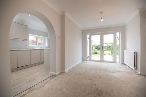3 bedroom detached bungalow for sale, Bedford Road, Rushden