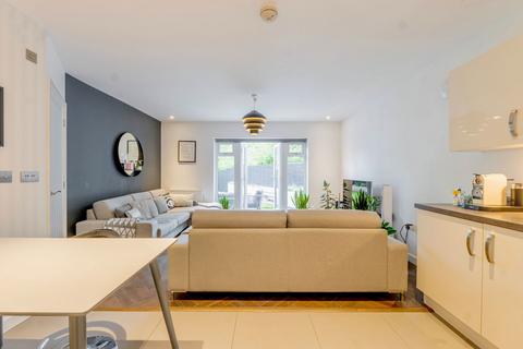 2 bedroom detached house for sale, Archer Drive, Solihull B90